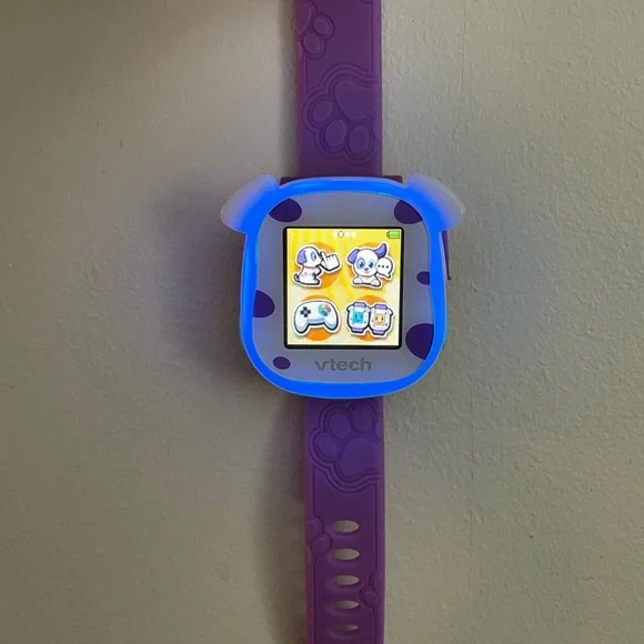 VTech Kids Purple Interactive Learning Watch - Picture 1 of 3